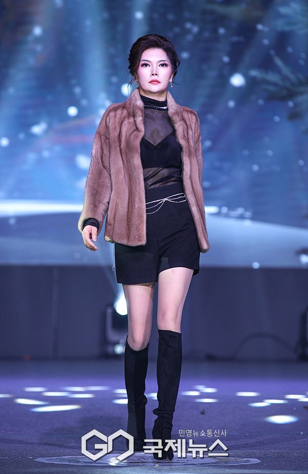 ▲ 글로벌탑모델상 수상자 시니어 모델 이연희 / ⓒ이대웅 기자