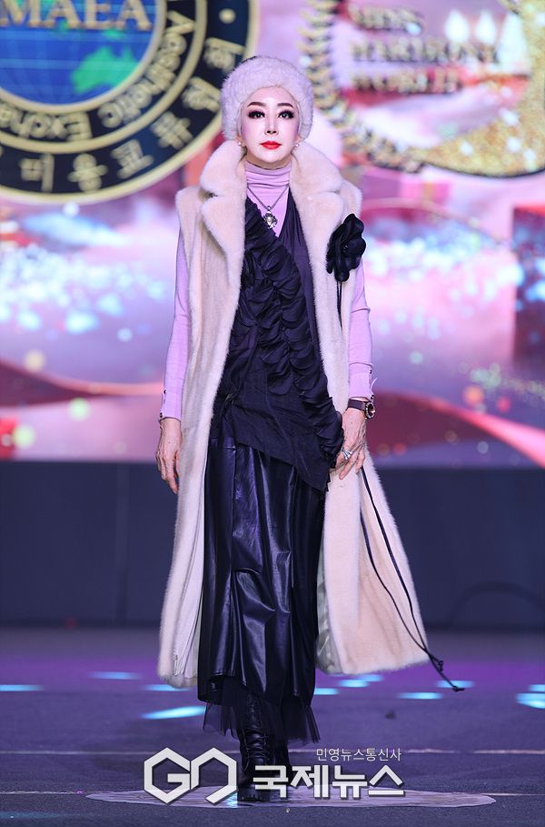 ▲ 글로벌탑모델상 수상자 시니어 모델 김승희 / ⓒ이대웅 기자