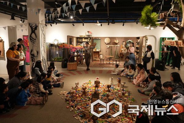 지역·세대간 문화 접근성 확대 '제페토의 작업실 피노키오의 탄생' 공연 모습(사진=용인문화재단)