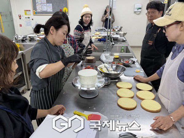 유료교육문화프로그램 홈베이킹 [사진제공=하계종합사회복지관]