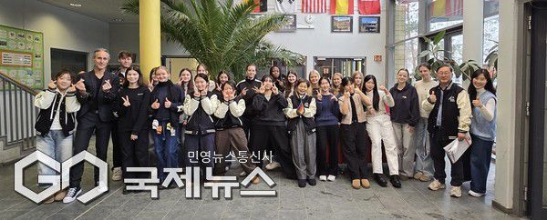 삼성여고는 교류 3년 차를 맞아, 성과가 우수한 프로그램을 중심으로 언어·문화 교류를 한층 심화했다. 이번 교류는 ‘언어로 풀어가는 역사(HISTORY), 문화로 이어가는 평화(PEACE)’를 주제로 진행됐다.[사진=삼성여자고등학교]