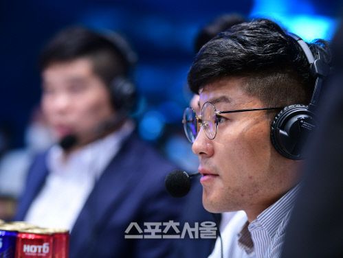 ARC 002에 해설위원으로 나선 권아솔. 이주상기자 rainbow@sportsseoul.com