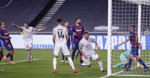 바이에른 뮌헨 조슈아 킴미히가 후반 18분 팀이 다섯 번째 골을 터뜨린 뒤 포효하고 있다. 리스본 | EPA연합뉴스