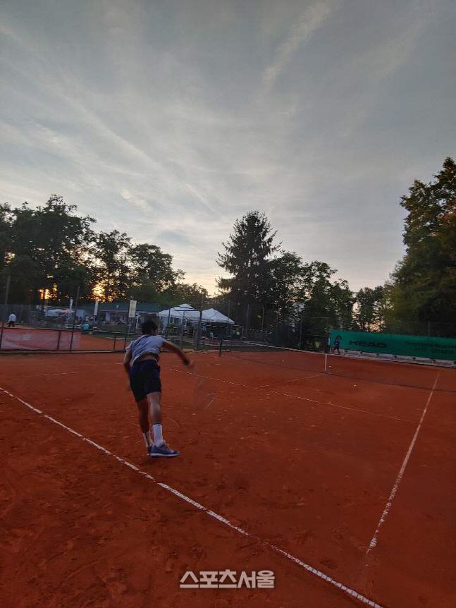 독일 프랑크푸르트 인근 루흐쾨벨에서 훈련 중인 신우빈. 신우빈 부친 제공