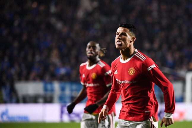 호날두가 후반 추가시간 1분 2-2 동점골을 넣고 포효하고 있다. 베르가모|AFP 연합뉴스