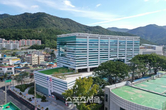 해남군청사 전경