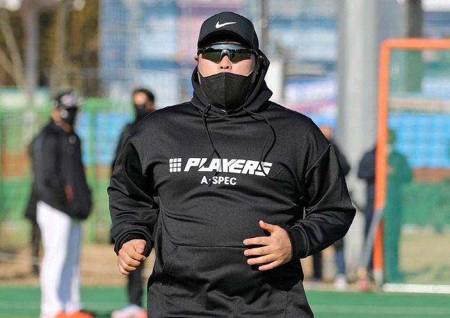 토론토 류현진이 지난 3일 거제 하청스포츠타운에서 열린 2022 한화 스프링캠프에서 훈련하고 있다. 출처|한화 이글스 SNS