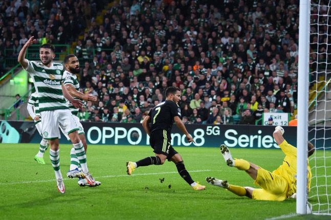 에당 아자르가 골을 성공시키는 순간. 글래스고|AFP 연합뉴스