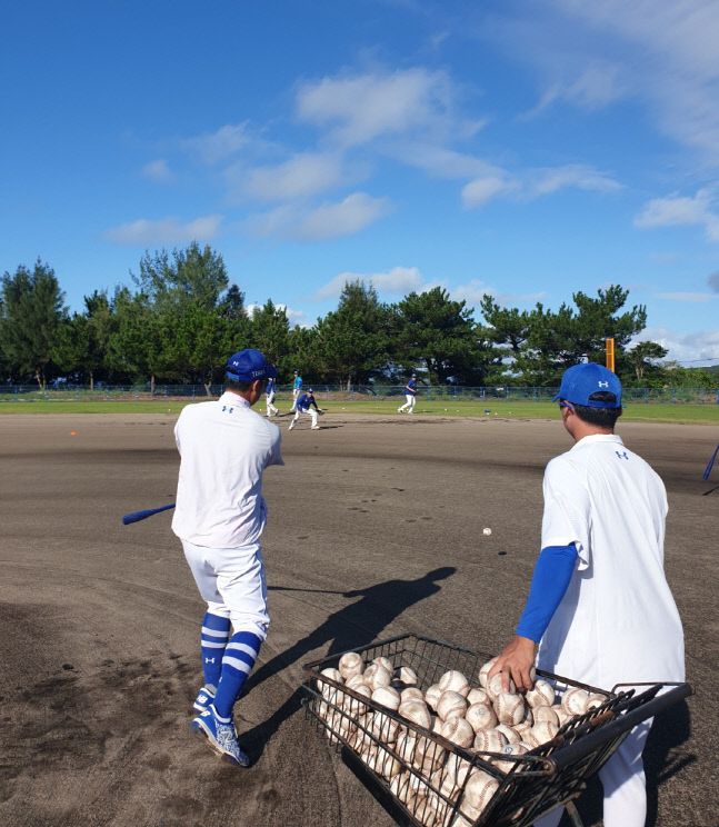 지난해 11월 삼성의 오키나와 마무리캠프 펑고 훈련 모습. 사진제공 | 삼성 라이온즈