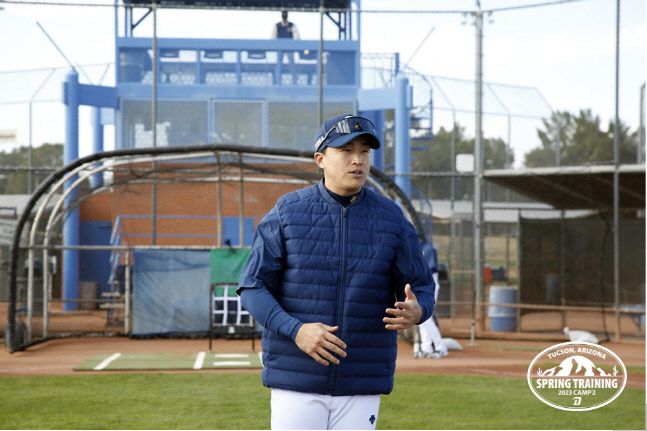 NC ‘캡틴’ 손아섭이 선수단 첫 미팅에서 선수들에게 인사하고 있다.  제공 | NC 다이노스