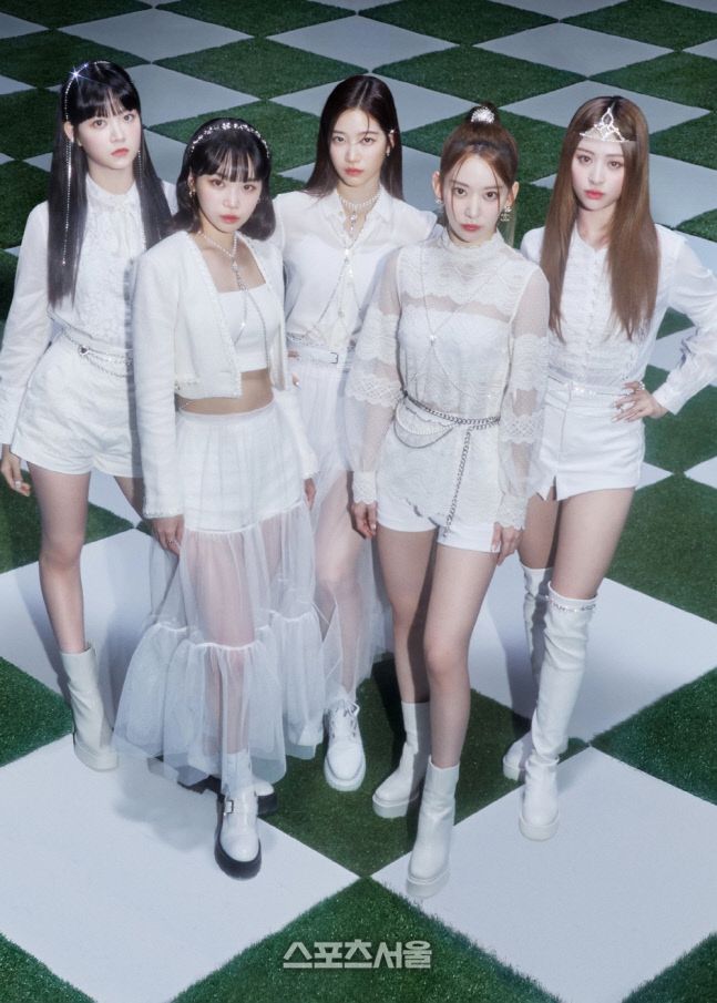 그룹 르세라핌. 제공 |  쏘스뮤직