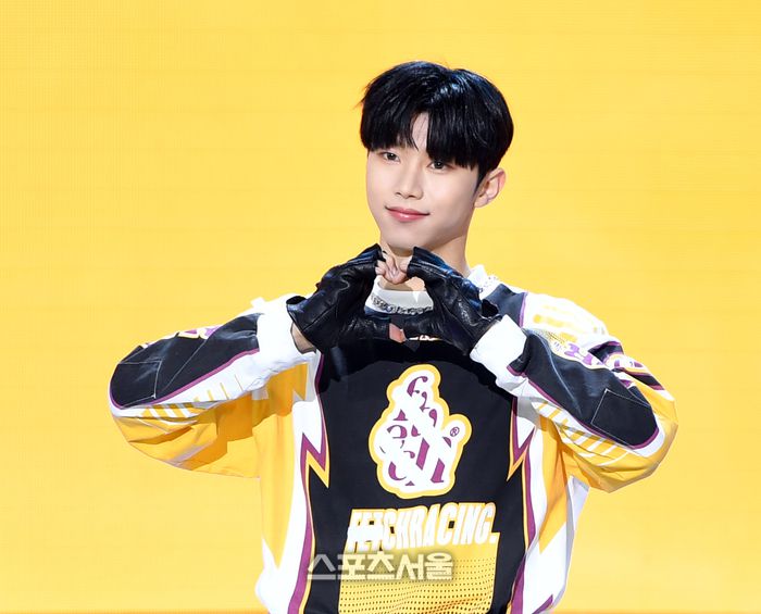 10인조 보이그룹 싸이커스(XIKERS) 현우가 29일 상암 프리즘타워에서 데뷔 쇼케이스를 열고 힘차게 세상을 향한 첫발을 내딛었다. 상암 | 강영조기자 kanjo@sportsseoul.com