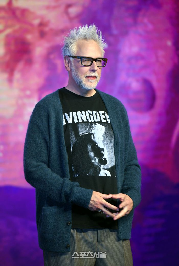 제임스 건 감독이 18일 서울 여의도 콘래드호텔에서 열린 영화 ‘가디언즈 오브 갤럭시: Volume 3’ 내한 기자간담회에 앞서 포토타임을 갖고 있다. 2023. 4. 18.최승섭기자 thunder@sportsseoul.com