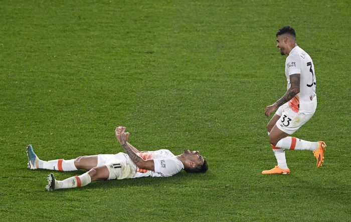 기뻐하는 팔미에리(오른쪽).로이터연합뉴스