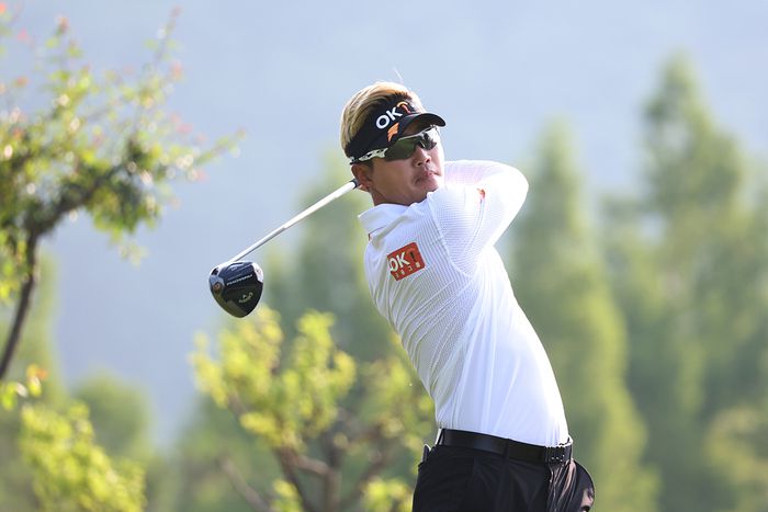 이태희가 9일 경남 양산에 있는 에이원CC에서 열린 KPGA 선수권대회 2라운드에서 티샷하고 있다. 사진제공 | KPGA