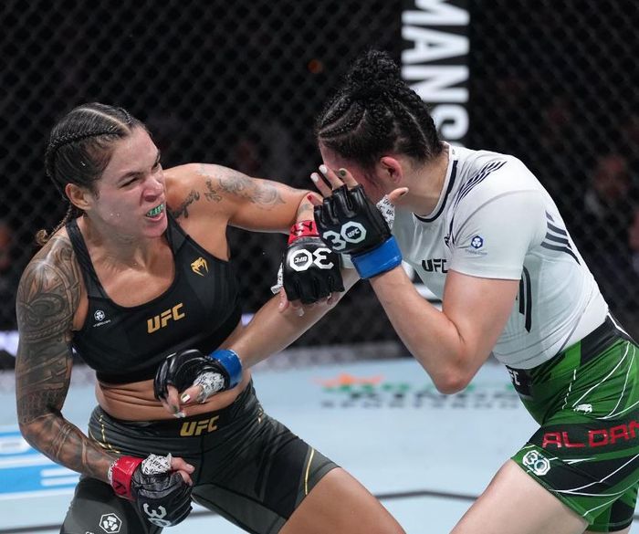 아만다 누네스(왼쪽)가 11일(한국시간) ‘UFC 289: 누네스 vs 알다나’ 대회 메인 이벤트 여성 밴텀급 타이틀전으로 격돌하고 있다.