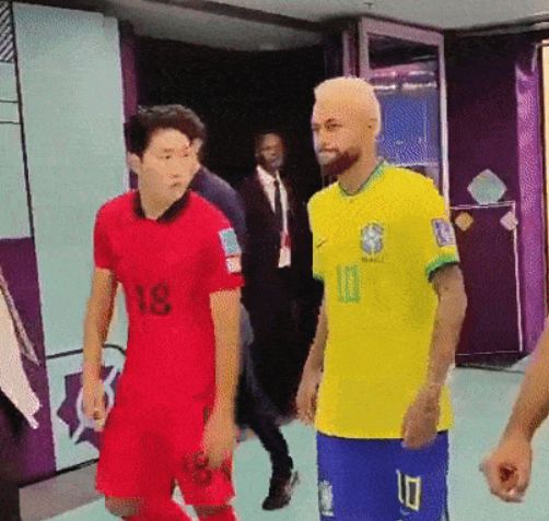 월드컵 당시 유니폼을 교환했던 이강인과 네이마르.출처 | 트위터