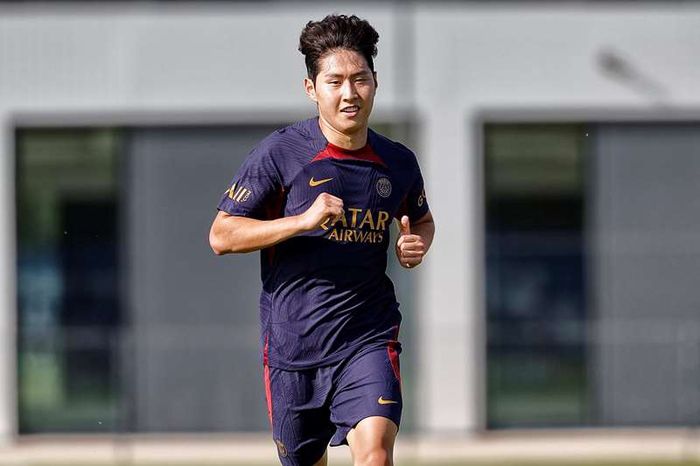 훈련에 매진하는 이강인.출처 | PSG 홈페이지