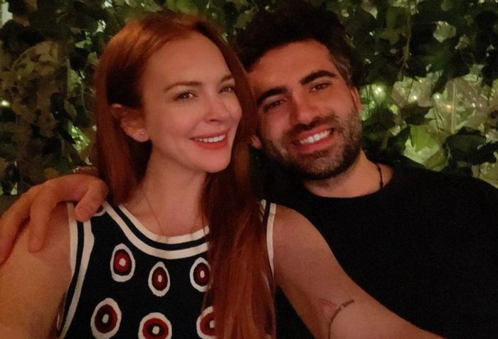 가수 겸 배우 린제이 로한(왼쪽)과 남편 베이더 샤마스. 사진 | 로한 채널