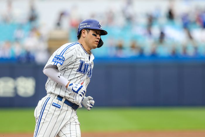 삼성 강민호가 22일 대구삼성라이온즈파크에서 열린 2023 KBO리그 KT전에서 2회말 선제 솔로포를 때린 후 그라운드를 돌고 있다. 사진제공 | 삼성 라이온즈