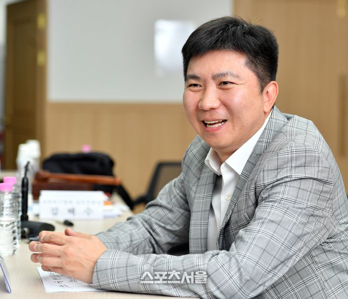 현역 IOC 선수위원으로 활동중인 유승민 대한탁구 협회장.