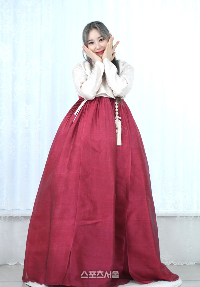 가수 이채연이 21일 서울 성수동 한 스튜디오에서 스포츠서울과 인터뷰에 앞서 포즈를 취하고 있다. 2023. 9. 21. 최승섭기자 thunder@sportsseoul.com