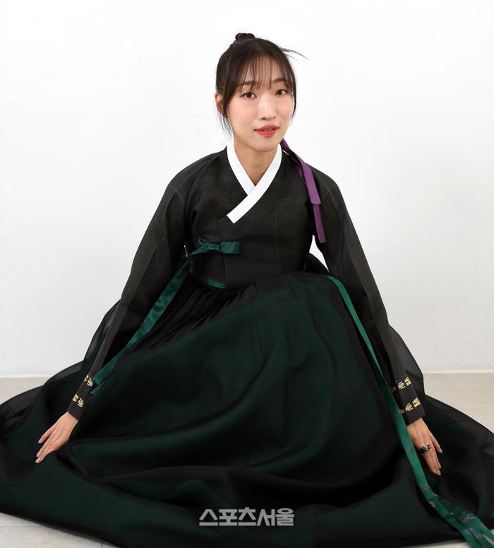 넷플릭스 ‘마스크걸’에서 열연한 이한별이 14일 서울 성동구 스튜디오에서 스포츠서울과 인터뷰에 앞서 포즈를 취하고 있다. 최승섭기자 thunder@sportsseoul.com