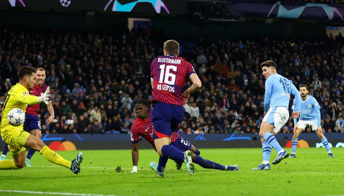 훌리안 알바레스 역전골 순간. 맨체스터|로이터 연합뉴스