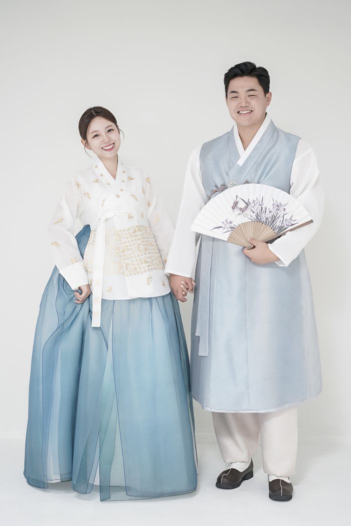 장현식-송지영 커플. 사진제공 | KIA타이거즈.