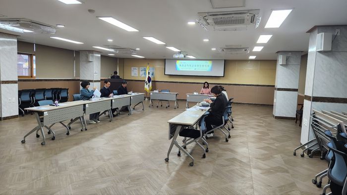 6일(수), 화천교육지원청 2층 대회의실에서 열린「화천군지역교육행정협의회」모습.  사진|화천교육지원청