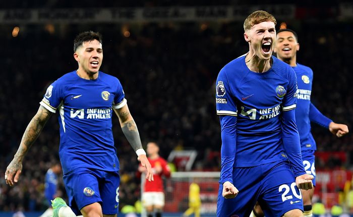 콜 팔머가 지난 6일 맨체스터 유나이티드와의 경기에서 전반 45분 1-1 동점골을 터뜨리고 좋아하고 있다. EPA 연합뉴스