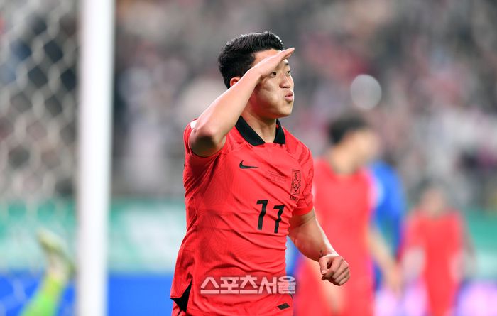 황희찬이 서울월드컵경기장에서 열린 2026북중미월드컵 아시아지역 2차예선 대한민국과 싱가포르의 경기 후반 대한민국 두번째골을 성공시킨후 기쁨을 만끽하고 있다. 2023.11.16.상암 | 강영조기자 kanjo@sportsseoul.com