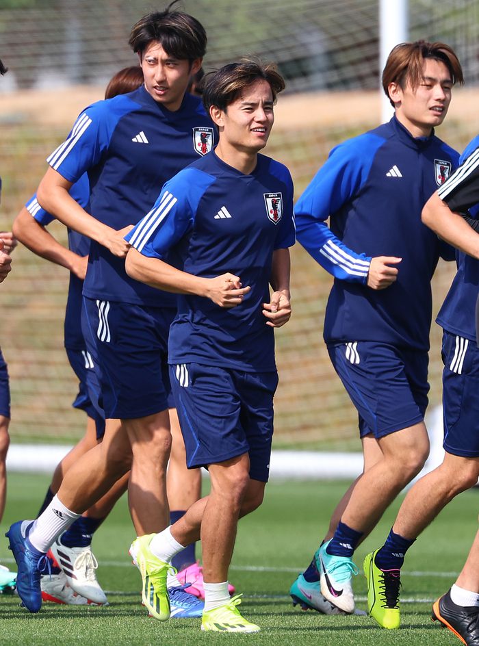 준비운동하는 구보 다케후사. 도하 | 연합뉴스