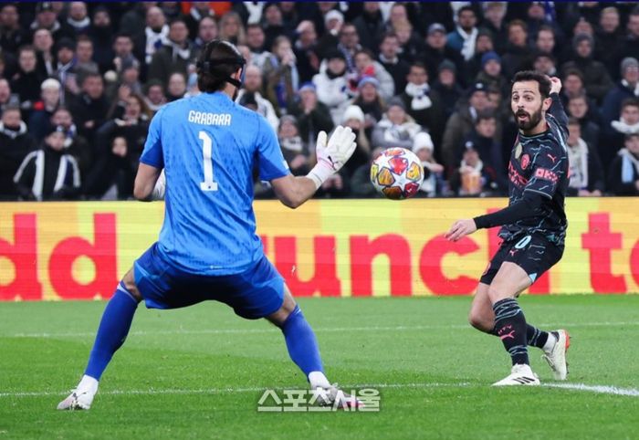 베르나르두 실바 결승골 순간. UEFA