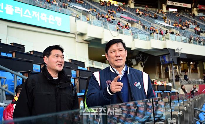 한국야구위원회 허구연총재가 잠실야구장 안전점검을 하고 있다. 사진 | 최승섭기자 thunder@sportsseoul.com