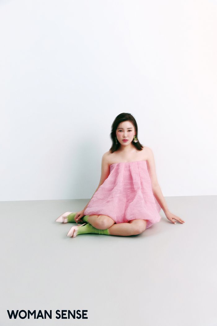 송가인 화보. 사진 | 우먼센스