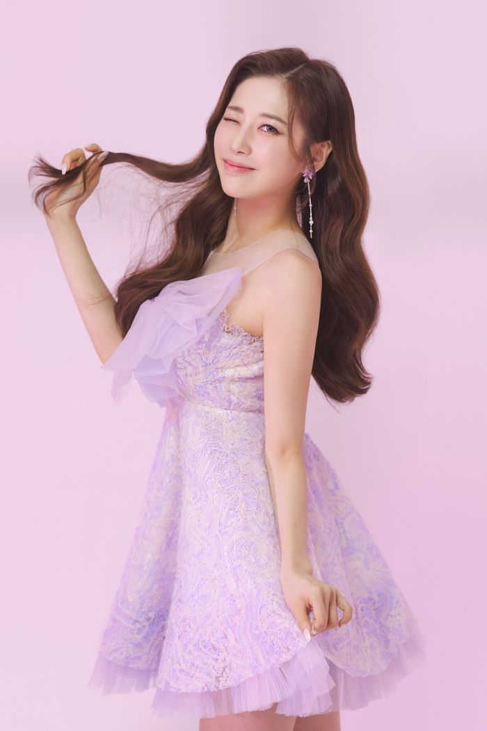 트로트가수 윤서령. 사진 | 제이지스타