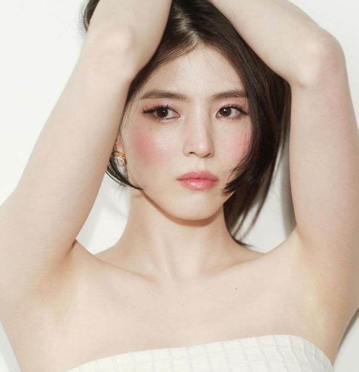 배우 한소희. 사진 | 한소희 채널