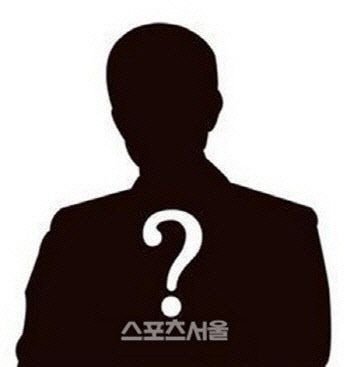 뮤지컬 배우 김환희 대기실에 몰래카메라를 설치한 사람이 아이돌 그룹 매니저로 밝혀졌다.