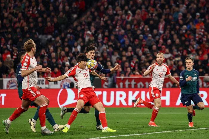 수비하는 바이에른 뮌헨의 김민재.EPA연합뉴스