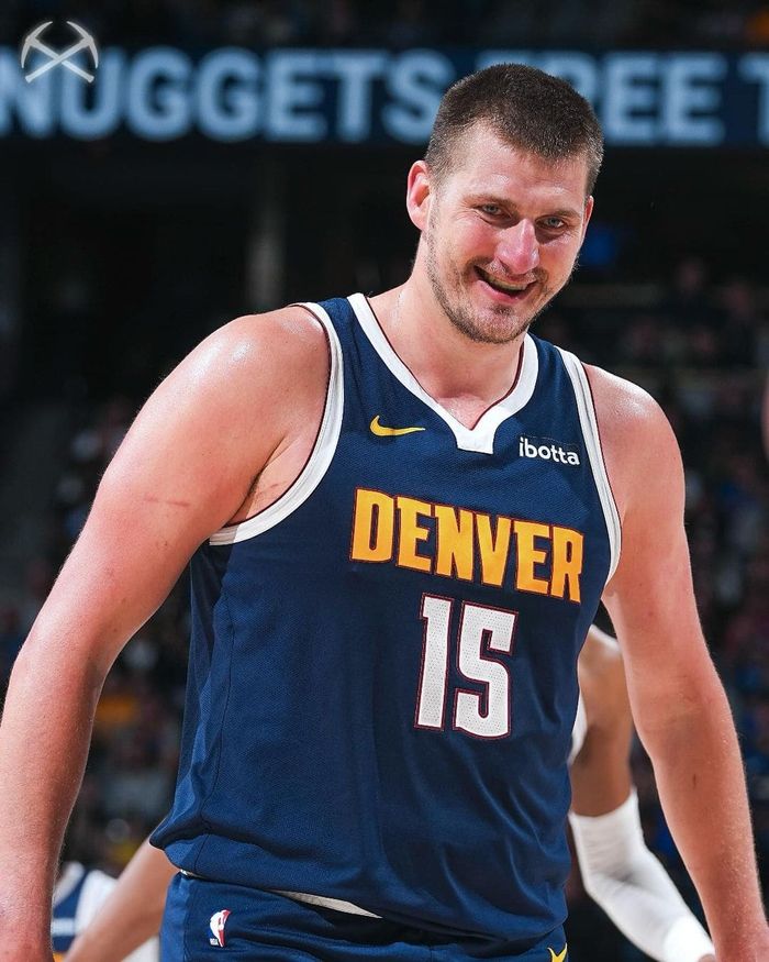 덴버 요키치. 덴버 공식 SNS