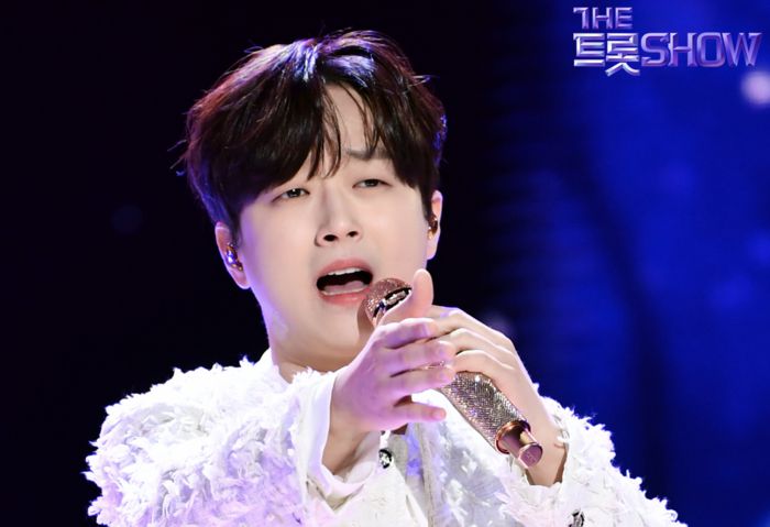 ‘더트롯쇼’에 출연한 이찬원. 사진 | SBS FiL, SBS M