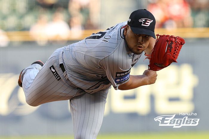 한화 바리아가 11일 잠실구장에서 열린 2024 KBO리그 두산전에 선발 등판해 역투하고 있다. 사진 | 한화 이글스