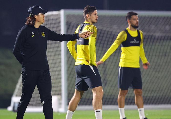 말레이시아 김판곤 감독(왼쪽). 도하|연합뉴스