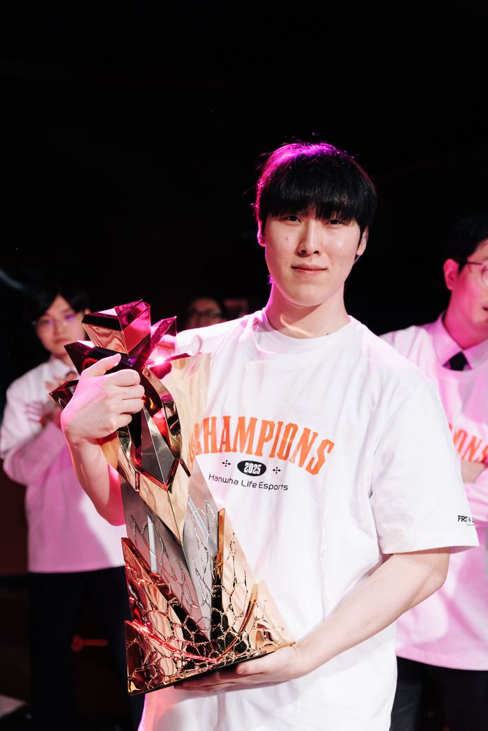 결승 MVP에 오른 ‘제카’ 김건우. 사진 | 라이엇 게임즈