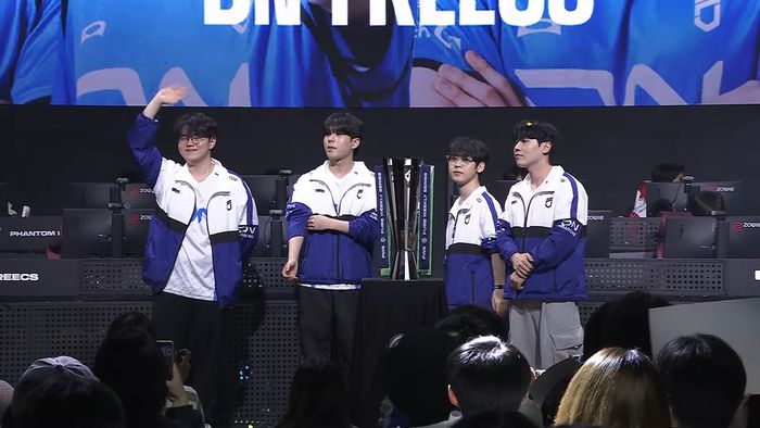 DNF가 6일 서울 잠실DN콜로세움에서 열린 2025 펍지 위클리 시리즈(PWS): 페이즈1 정상에 섰다. 사진 | ‘배틀그라운드 e스포츠’ 유튜브