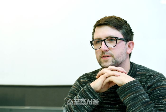 EWC 파운데이션 얀 양커 게임 디렉터가 스포츠서울과 인터뷰를 하고 있다. 사진 | 박진업 기자 upandup@sportsseoul.com