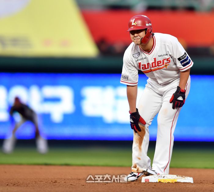 지난달 햄스트링 부상으로 이탈한 최정이 1군에 돌아오지 못하고 있다. 사진 | 스포츠서울 DB