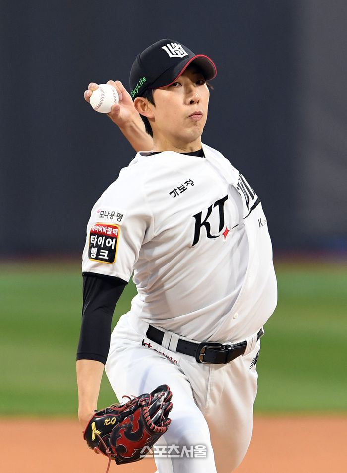 KT 오원석이 친정팀 SSG를 상대로 호투를 펼쳤다. 수원 | 박진업 기자 upandup@sportsseoul.com