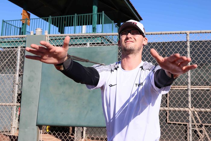 LG 코엔 윈이 지난 2월 미국 애리조나 스프링캠프에 초청선수로 합류해 함께 훈련하고 있다. 엘리에이저 에르난데스 부상 대체선수로 LG 유니폼을 입었다. 사진 | LG 트윈스